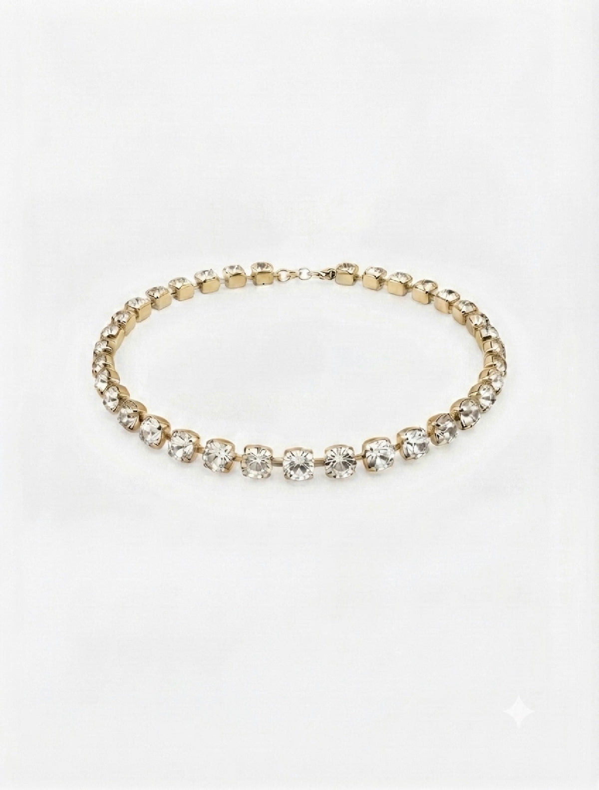Choker Nadia