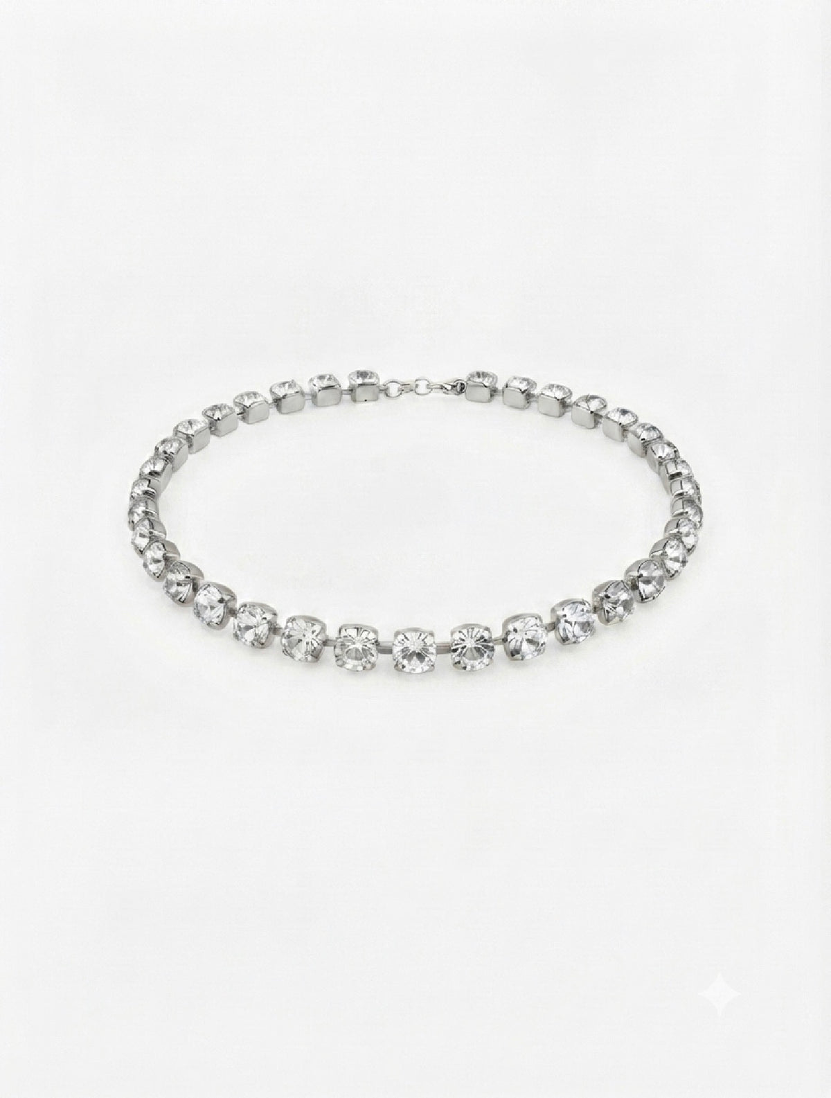 Choker Nadia