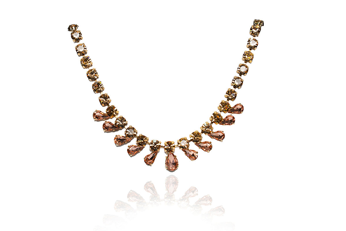 Collana Hull