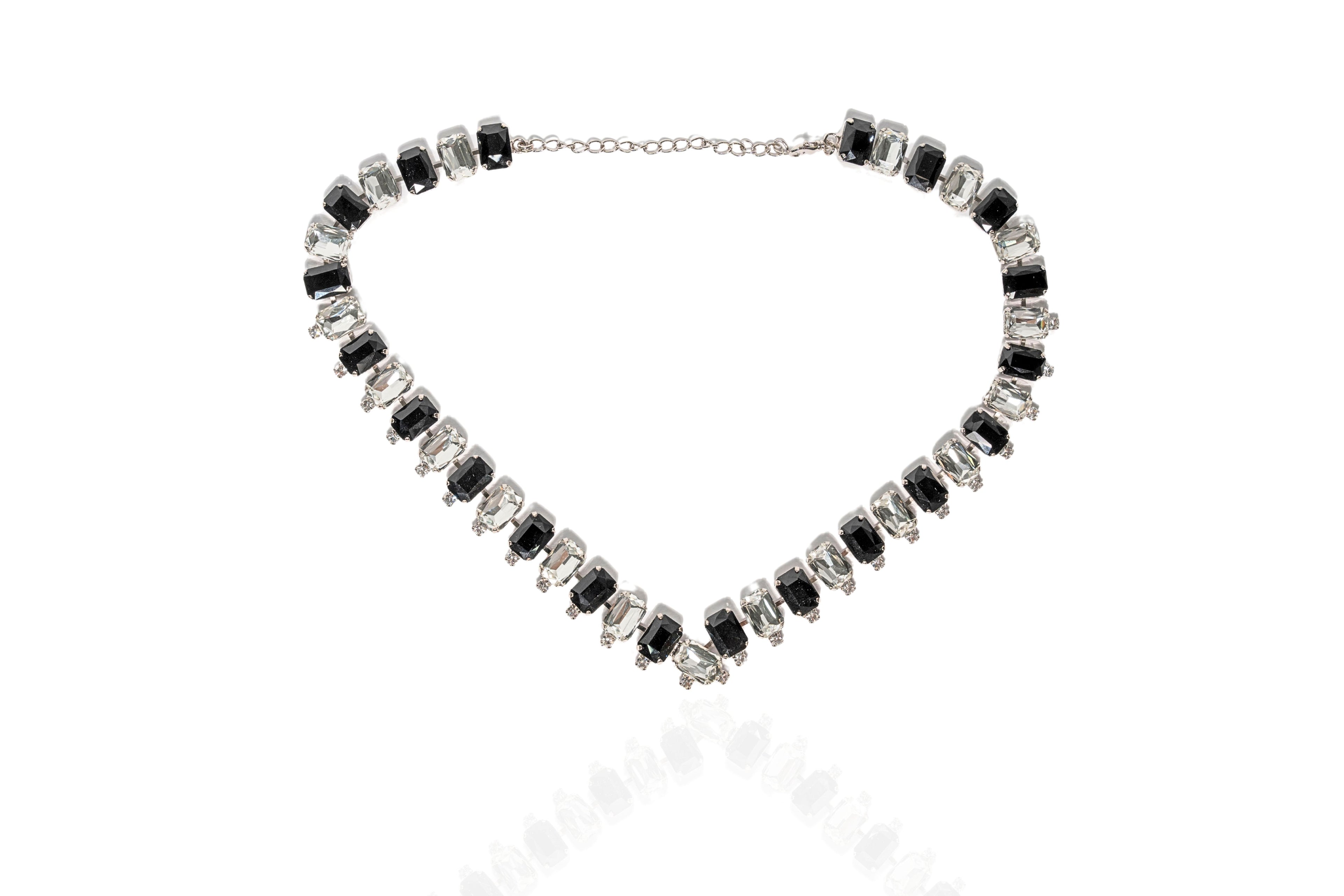 Collana Pamela