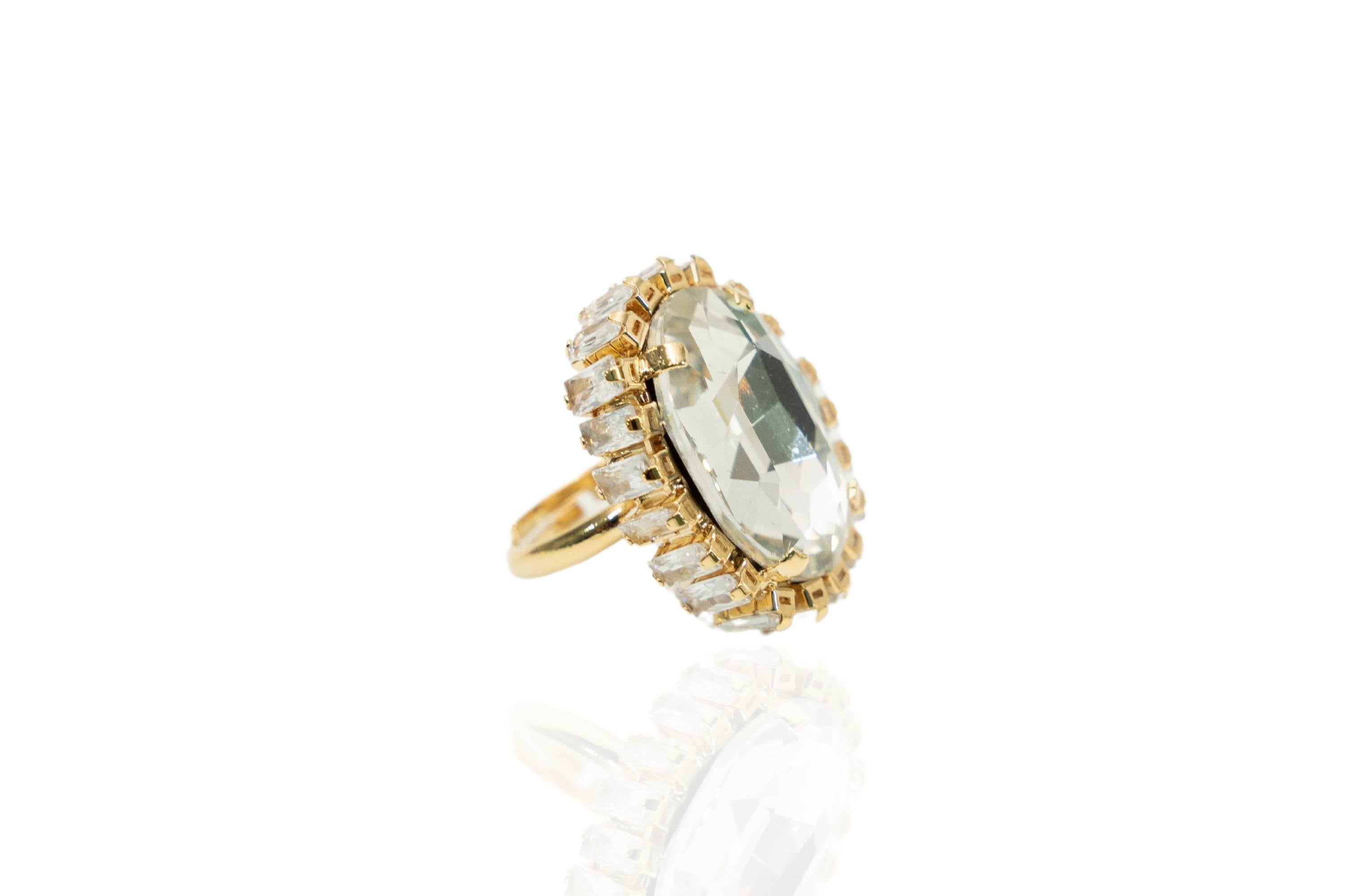 Anello Portaferry